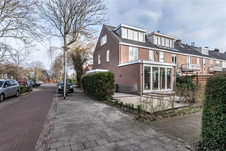 Bekijk foto 34 van Laan van Rozenburg 37