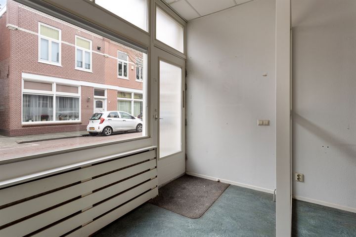 View photo 4 of Floris Schoutenstraat 9