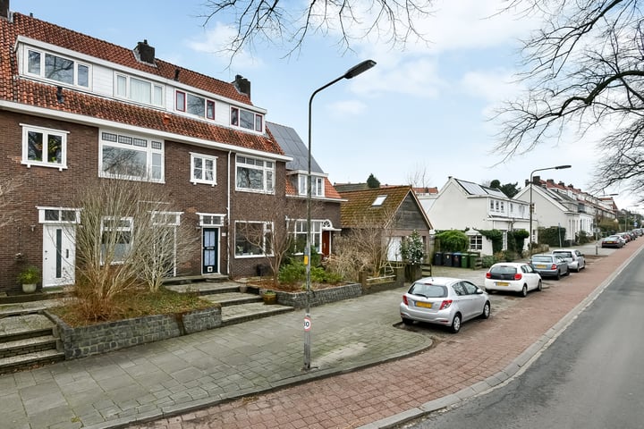 Bekijk foto 32 van Noordelijke Parallelweg 116