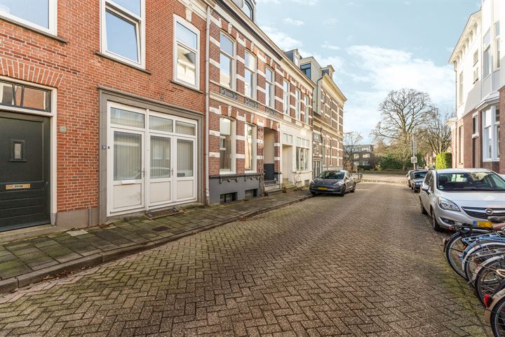 Bekijk foto 3 van Hugo de Grootstraat 6