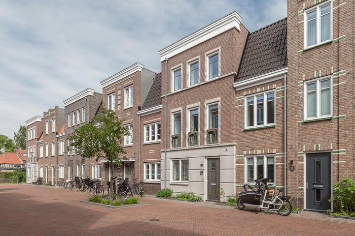 Bekijk foto 2 van Willem Dreesstraat 38