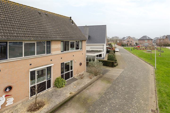 View photo 32 of Kampstraat 33