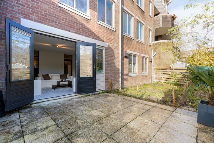 Bekijk foto 4 van Voorthuizenstraat 17