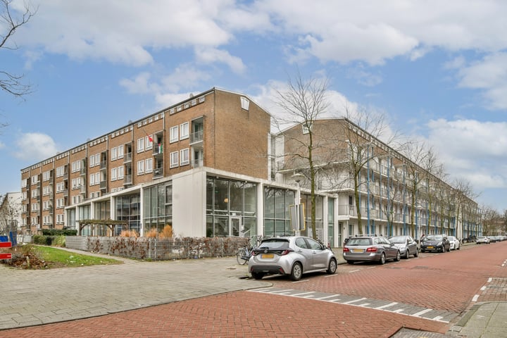 Bekijk foto 2 van Goeman Borgesiusstraat 3-B