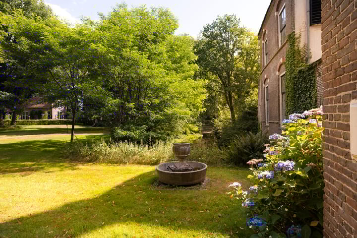 Foto 66 van Linthorst Homanlaan 1