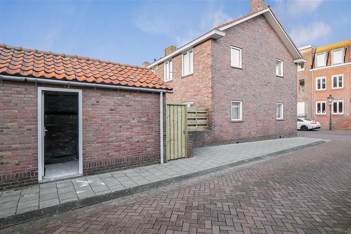 Bekijk foto 22 van Breewaterstraat 35