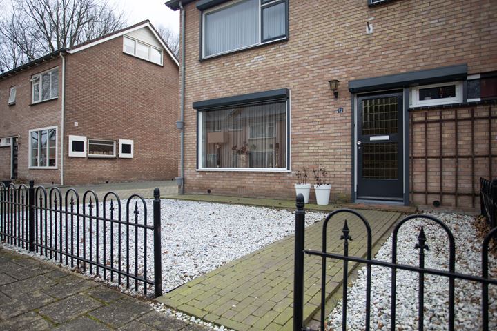 Bekijk foto 4 van Leliestraat 32