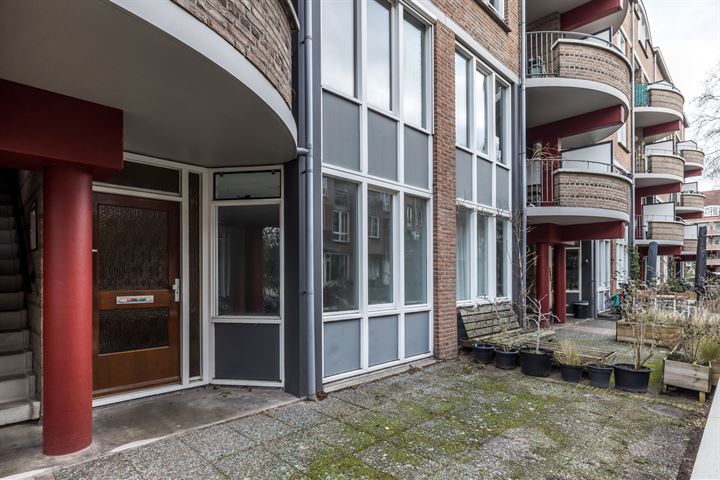 Bekijk foto 2 van Lakenweversstraat 14-A