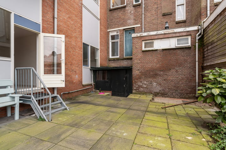 View photo 9 of Hoofdstraat 137-A