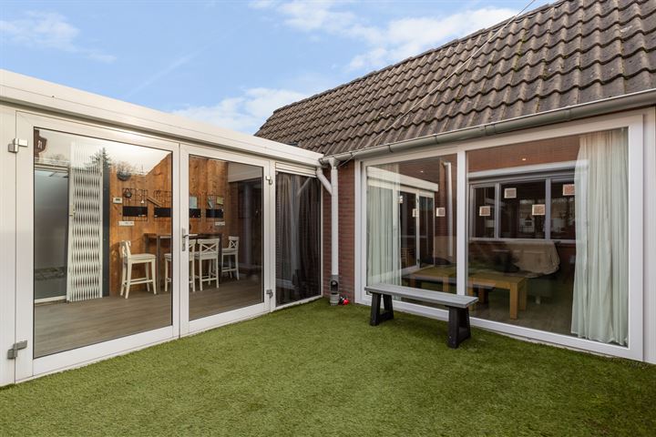 View photo 15 of Van Hallstraat 34