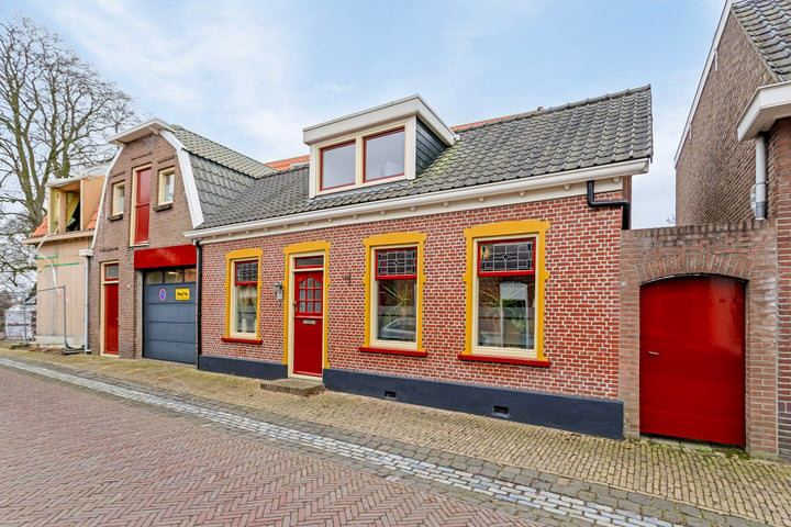 Bekijk foto 1 van Vermetstraat 2-4