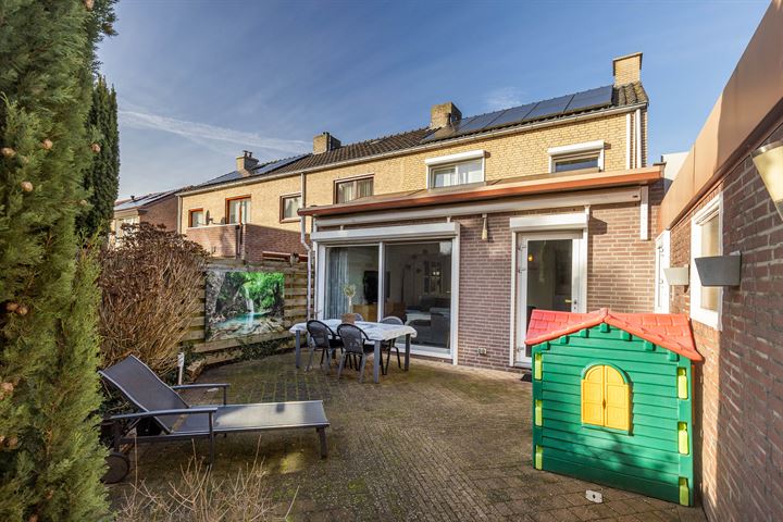 Bekijk foto 4 van van Oldenbarneveldtstraat 8