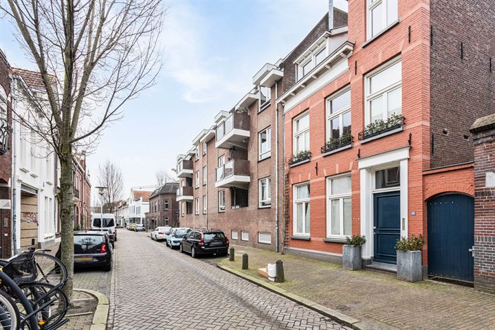 Bekijk foto 2 van Prins Hendrikstraat 40-J