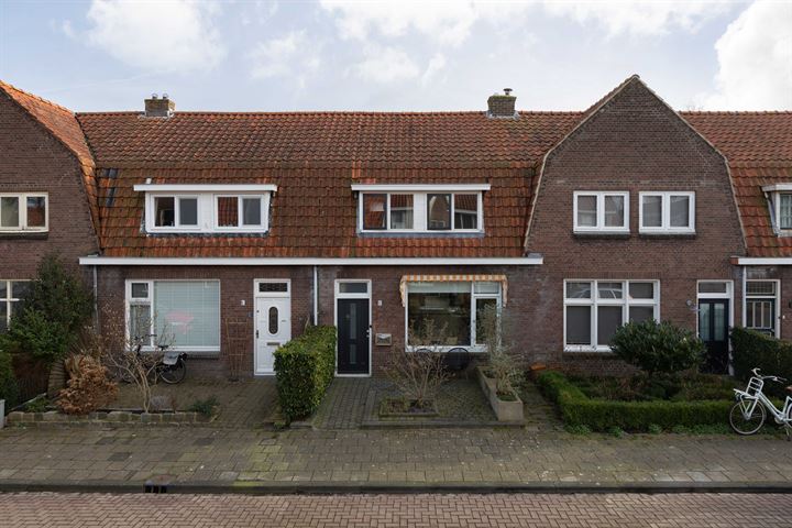 Bekijk foto 33 van Monnikstraat 6