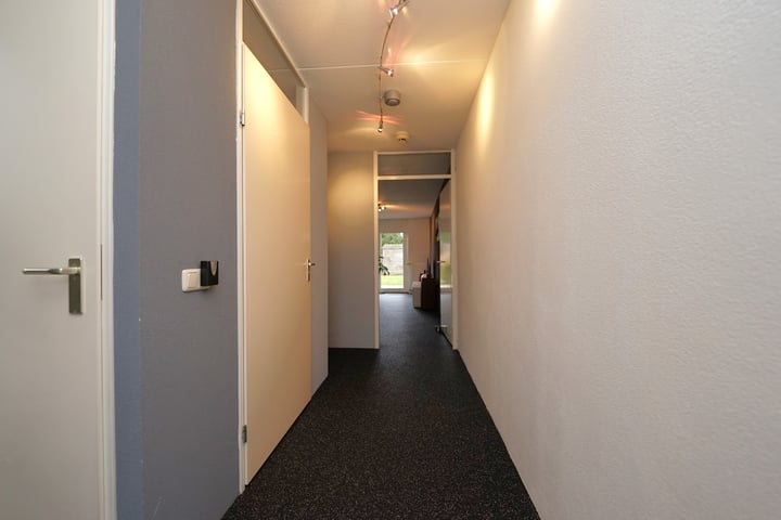 Bekijk foto 3 van Cannenburch 140