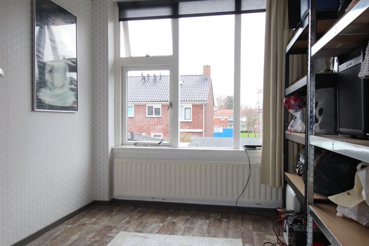 Bekijk foto 31 van Claude Fonteijnestraat 16