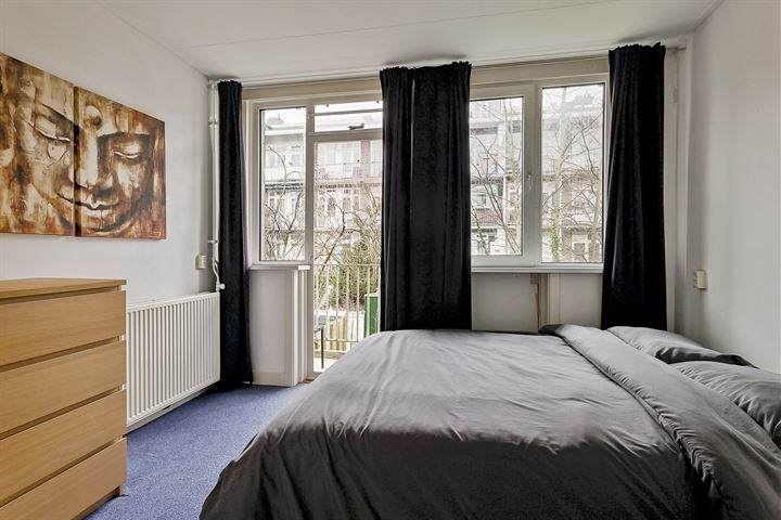 Bekijk foto 18 van Orteliusstraat 67-1