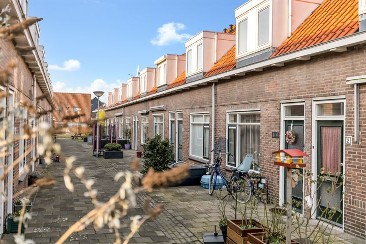 Bekijk foto 30 van Willibrordusstraat 10