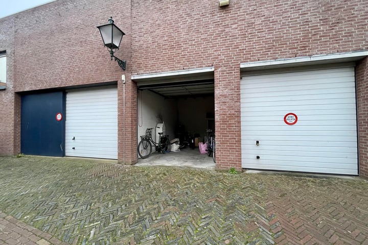 Bekijk foto 6 van Muntstraat 3