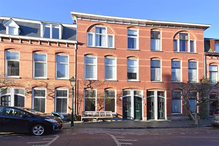 Bekijk foto 2 van Cornelis Jolstraat 57