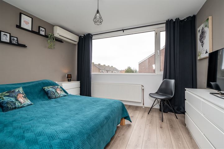 Bekijk foto 18 van Bryhoekstraat 42