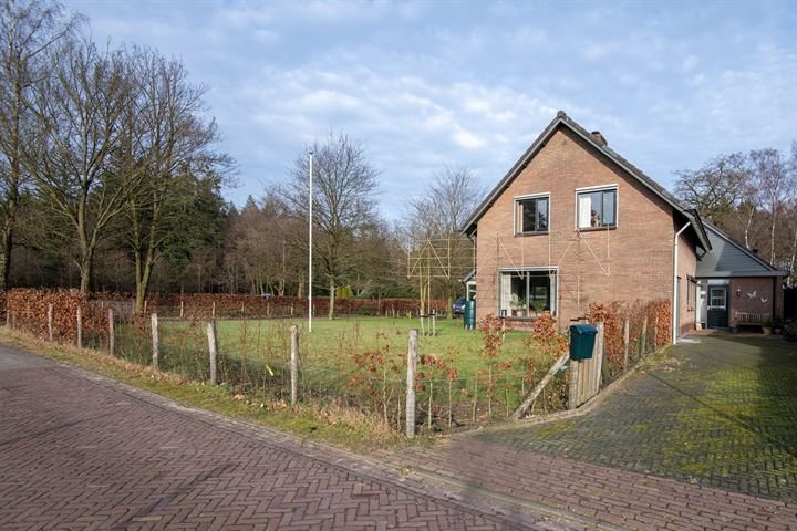 Bekijk foto 32 van Harderwijkerweg 36