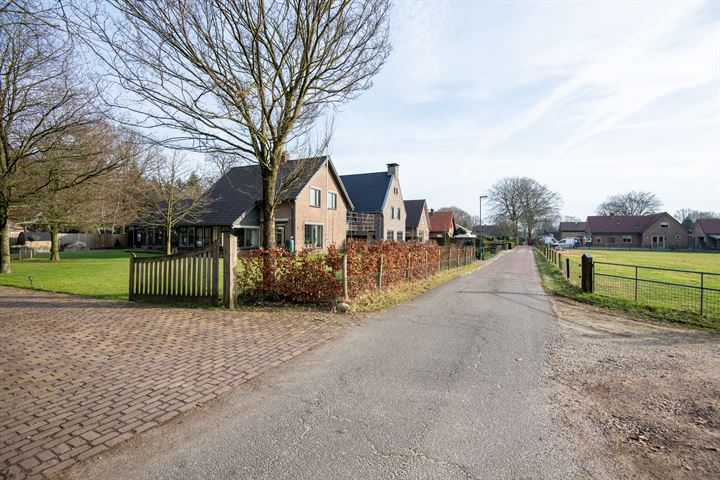 Bekijk foto 34 van Harderwijkerweg 36