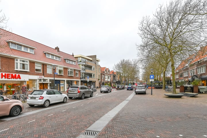 Bekijk foto 34 van Postlaan 18