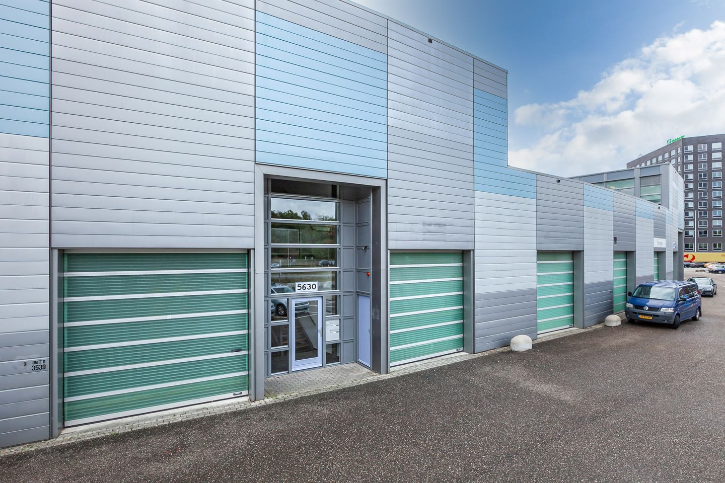 View photo 5 of Flight Forum 3510-3511