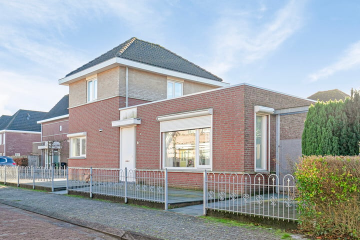 Bekijk foto 32 van Philips van Dorpstraat 40