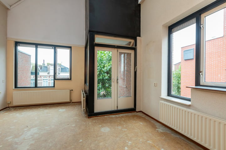 View photo 8 of Van Dishoeckstraat 154