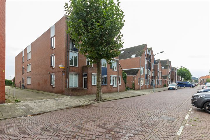 Bekijk foto 30 van Van Dishoeckstraat 154