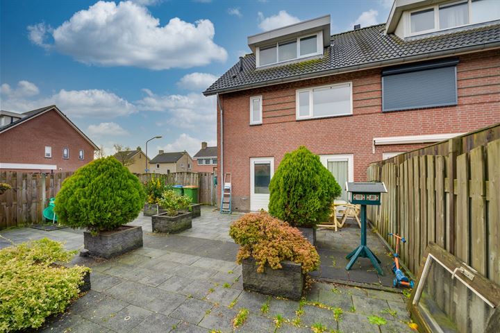 Bekijk foto 37 van Vrouwe Jacobstraat 12