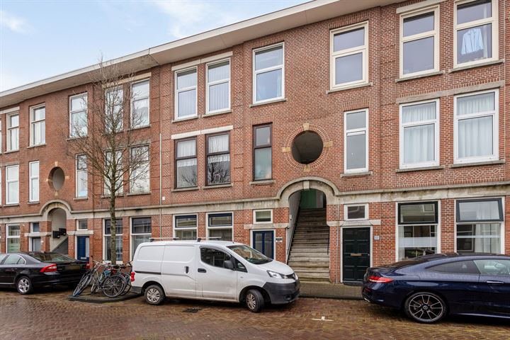 Bekijk foto 4 van De Genestetstraat 52