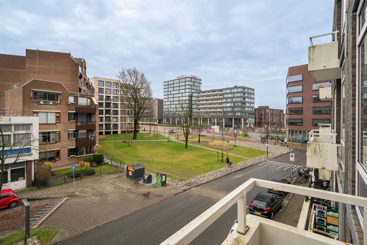 Bekijk foto 4 van Deurningerstraat 1-203