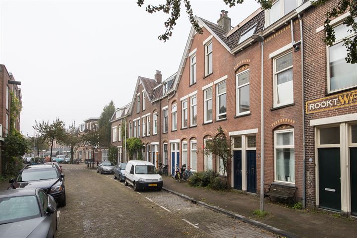 Bekijk foto 2 van Douwes Dekkerstraat 36