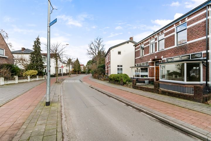 Bekijk foto 25 van Naarderstraat 80