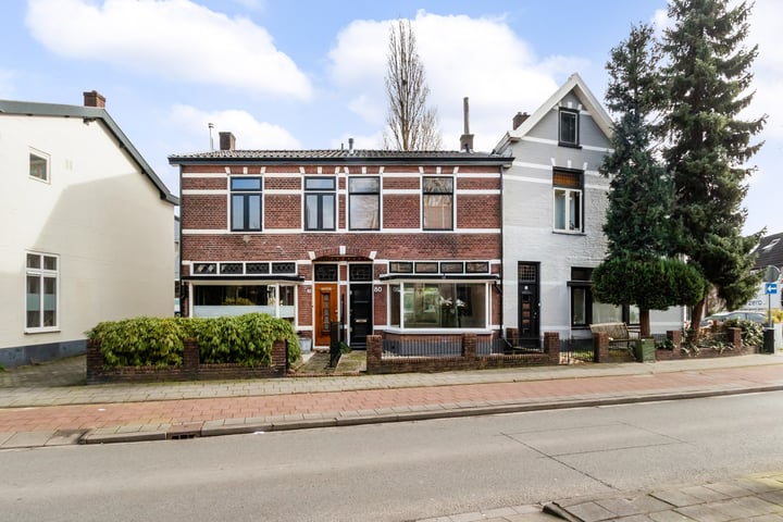 Bekijk foto 1 van Naarderstraat 80