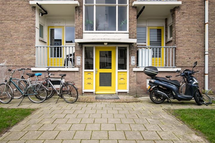 View photo 10 of Louise de Colignystraat 32