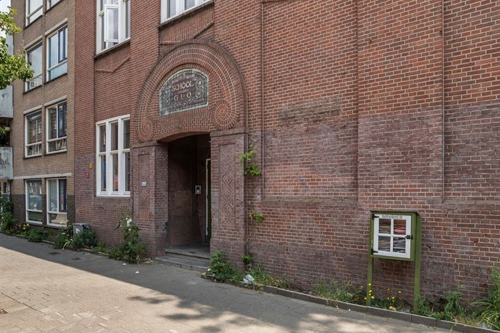 Bekijk foto 41 van Herman Costerstraat 24