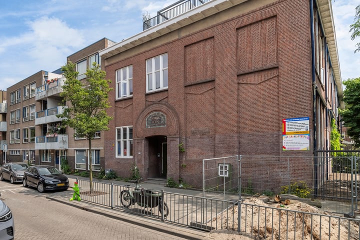 Bekijk foto 42 van Herman Costerstraat 24