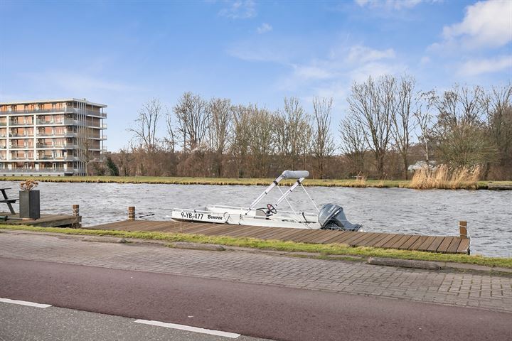 Bekijk foto 3 van Lisserdijk 336