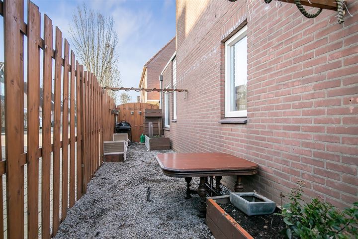 Bekijk foto 30 van Woudrichemstraat 7