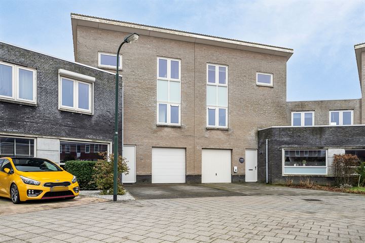 Bekijk foto 37 van Van Zeylstraat 22