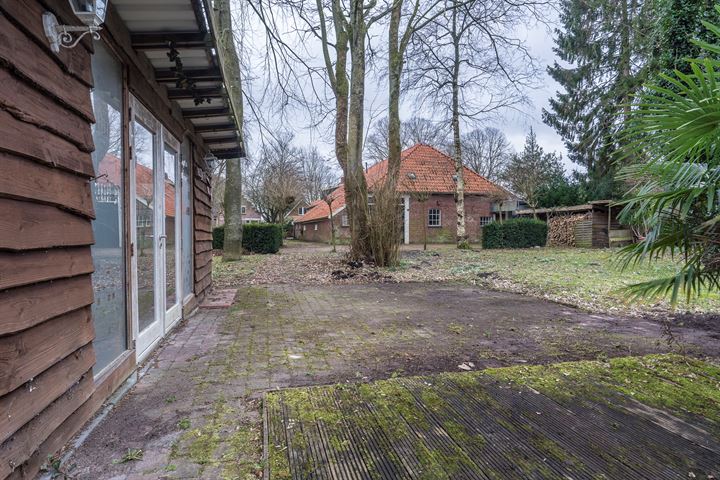 View photo 16 of Hoofdweg 179