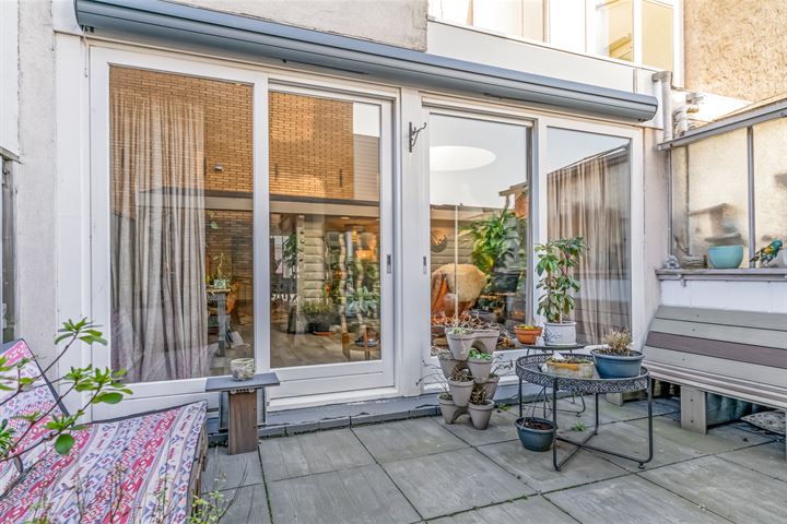 Bekijk foto 37 van Joubertstraat 24