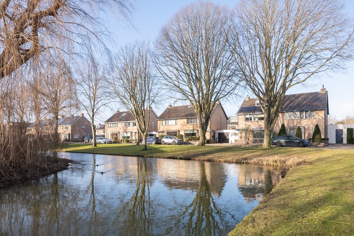 Bekijk foto 33 van Rozemarijnsingel 35