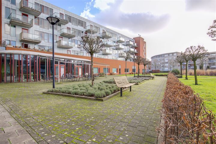 Bekijk foto 24 van Van Esveldstraat 203-+PP