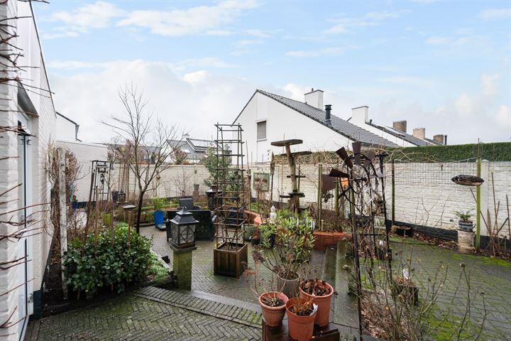 View photo 25 of Klingestraat 5-B