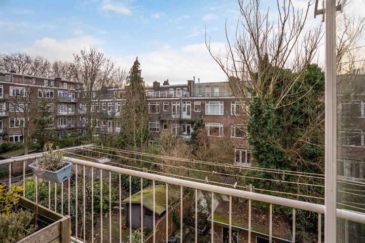 Bekijk foto 25 van Cleyburchstraat 46-B02